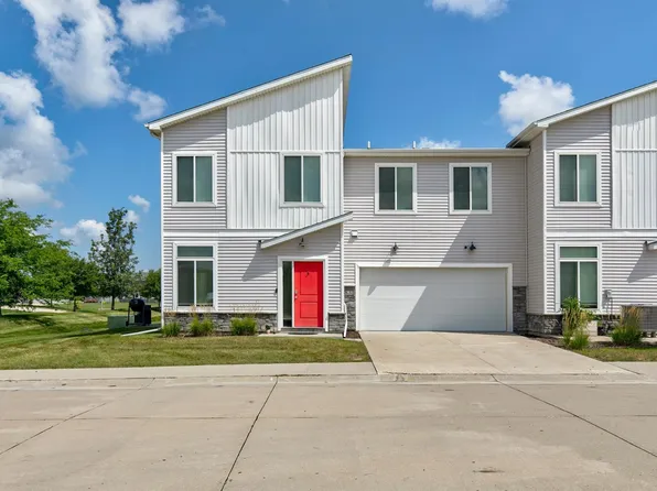 831 NE Bowman Dr, Waukee, IA 50263