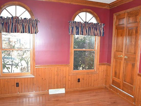 3rd image of 10181 Woodbury Dr