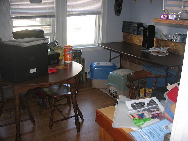 2nd image of 35 Oak Square Ave
