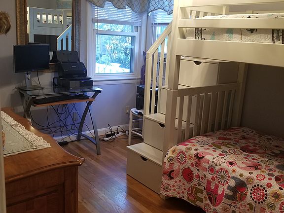 5th image of 45 Elm Ave