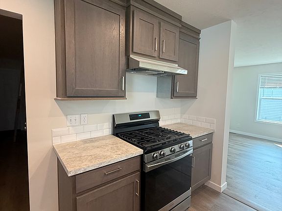 2nd image of 22418 Cedar Dr