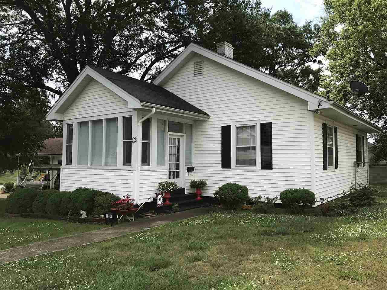 68 Lawrence St, Lyman, SC 29365 Zillow