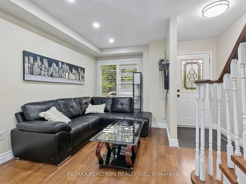 2nd image of 25 Hedge End Rd