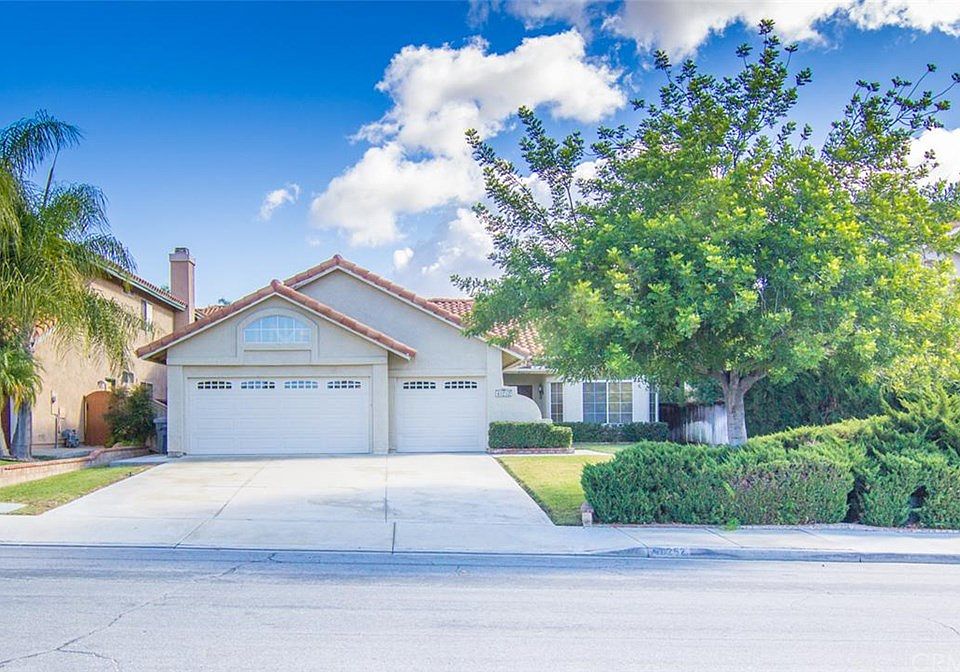 1st image of 40252 Calle Medusa
