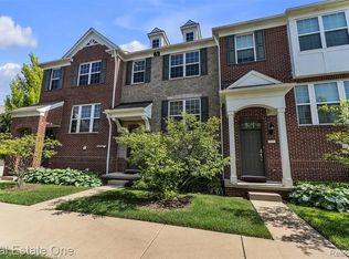44656 Ellery Ln, Novi, MI 48377