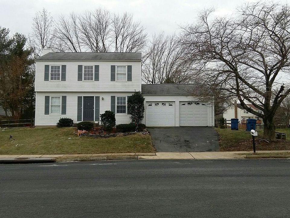 1st image of 13325 Hollinger Ave