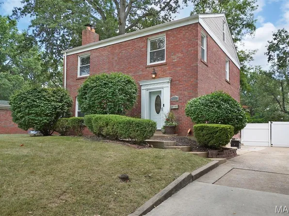 1344 Purdue Ave, Saint Louis, MO 63130