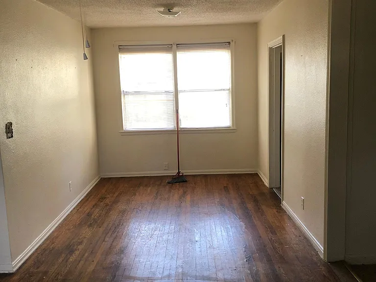 2040 Allandale Cir E — Photo 6