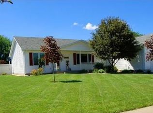 211 S Franklin St, Lisbon, IA 52253
