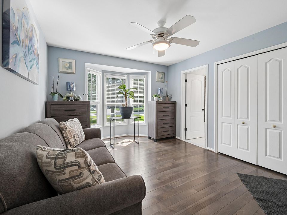 11215 Wilshire Dr, photo 19