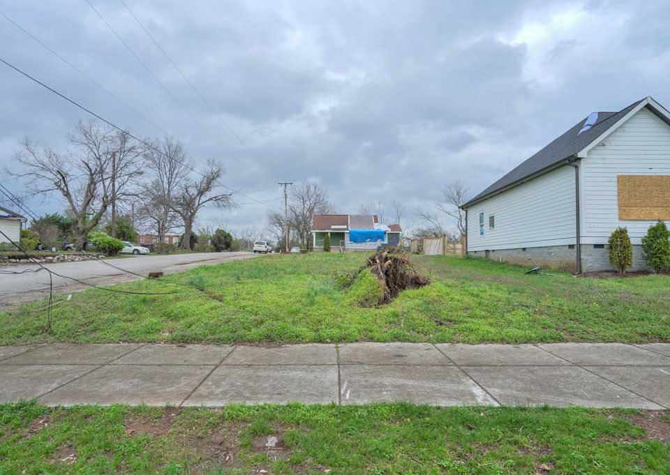 1st image of 1410 16th Ave N