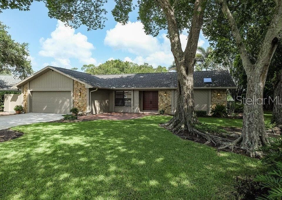 1st image of 2839 Luce Dr N