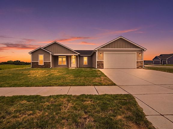 2nd image of 4611 Wisteria Way
