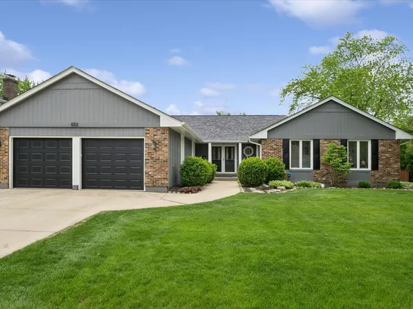 652 S Middleton Ave, Palatine, IL 60067