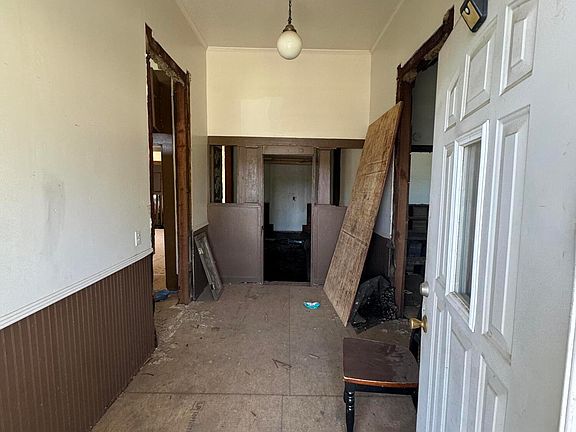3rd image of 709 2nd Ave N
