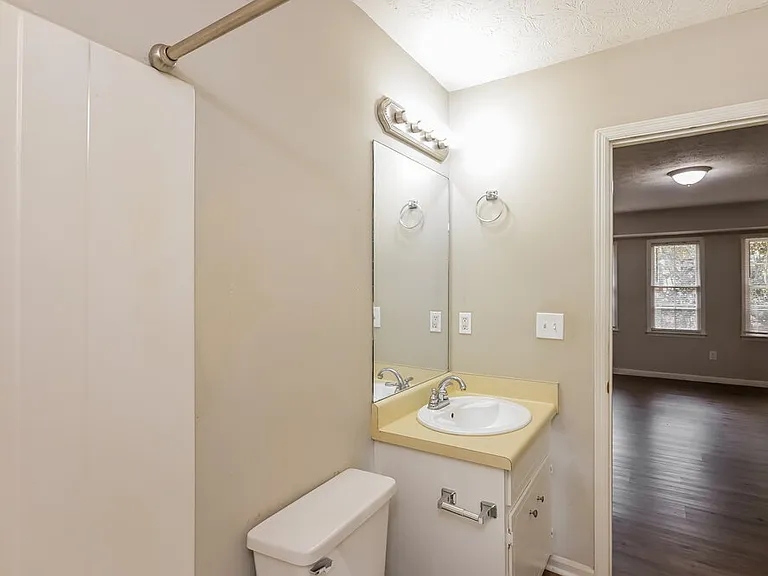 411 Cindy Dr SE — Photo 13