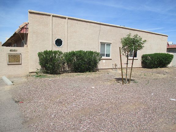 3rd image of 2718 E Tierra Buena Ln