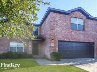 2032 Stagecoach Trl, Heartland, TX 75126