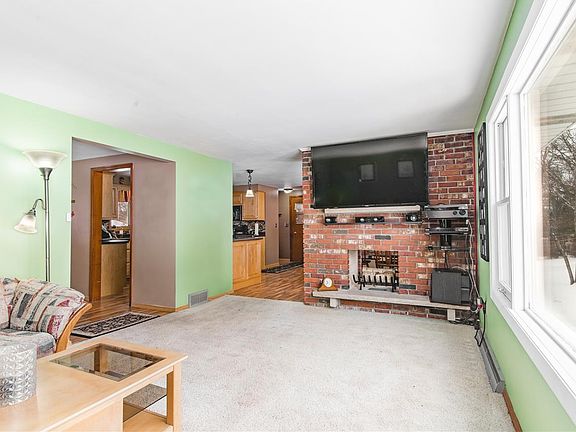 5th image of 630 Mount Mary Dr