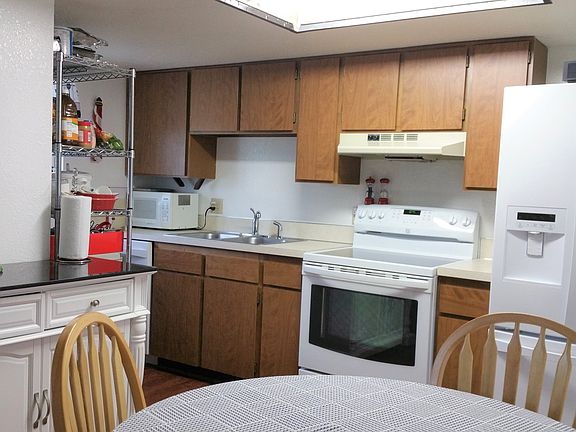 5th image of 1410 48th St #A15