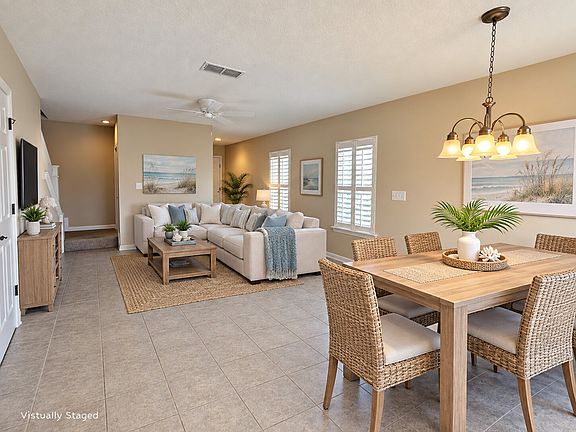 3rd image of 32 Islander Cir