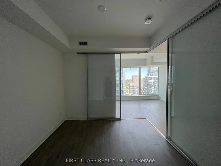 8 Wellesley St W #4107 — Photo 15