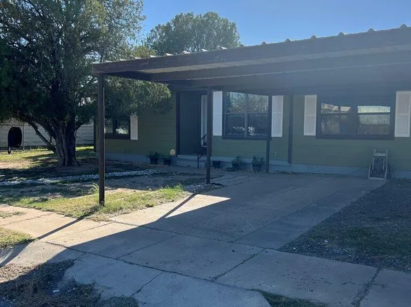 1306 S Burleson Ave, Mc Camey, TX 79752