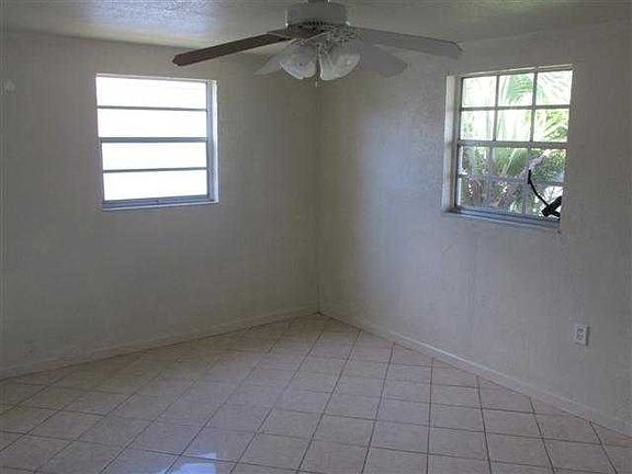 5th image of 13929 Muriel Ave