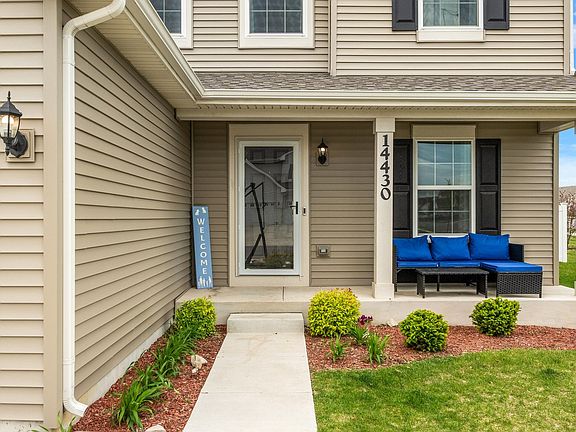 3rd image of 14430 Hibiscus Way