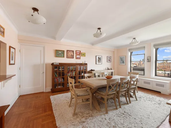 40 West 77th Street image 5 of 12