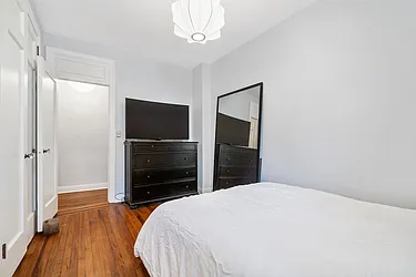 Rented by Avi Nash Associates