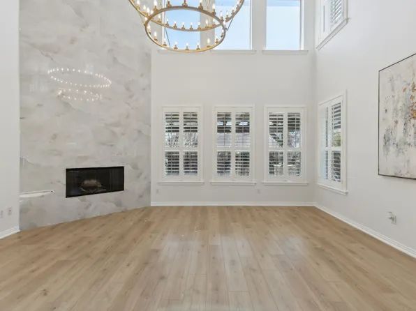 4423 Republic Dr, Frisco, TX 75034