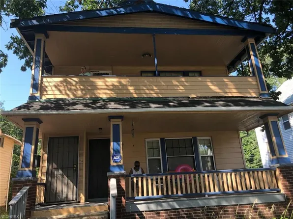 1488 E 133rd St, East Cleveland, OH 44112