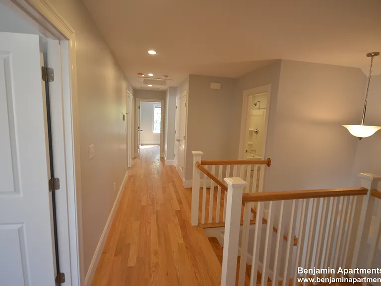 18 Bothwell Rd #5 — Photo 9