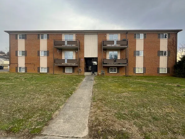 125 W Virginia Ave APT 11, Vinton, VA 24179
