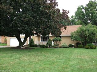 1149 Justo Ln, Seven Hills, OH