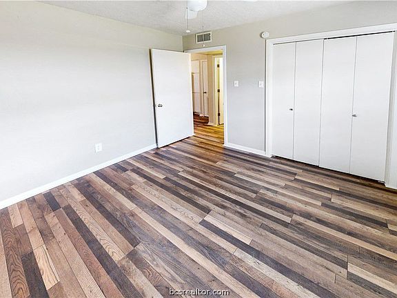 4th image of 303 Spruce St APT 1
