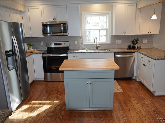 3rd image of 2707 Fenrother Ct
