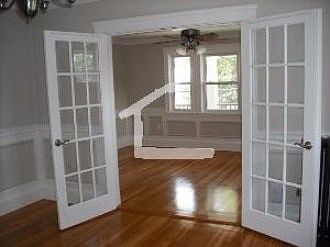 2nd image of 132 Arlington St #_002
