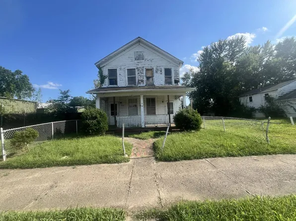 2237 8th Ave, Huntington, WV 25703