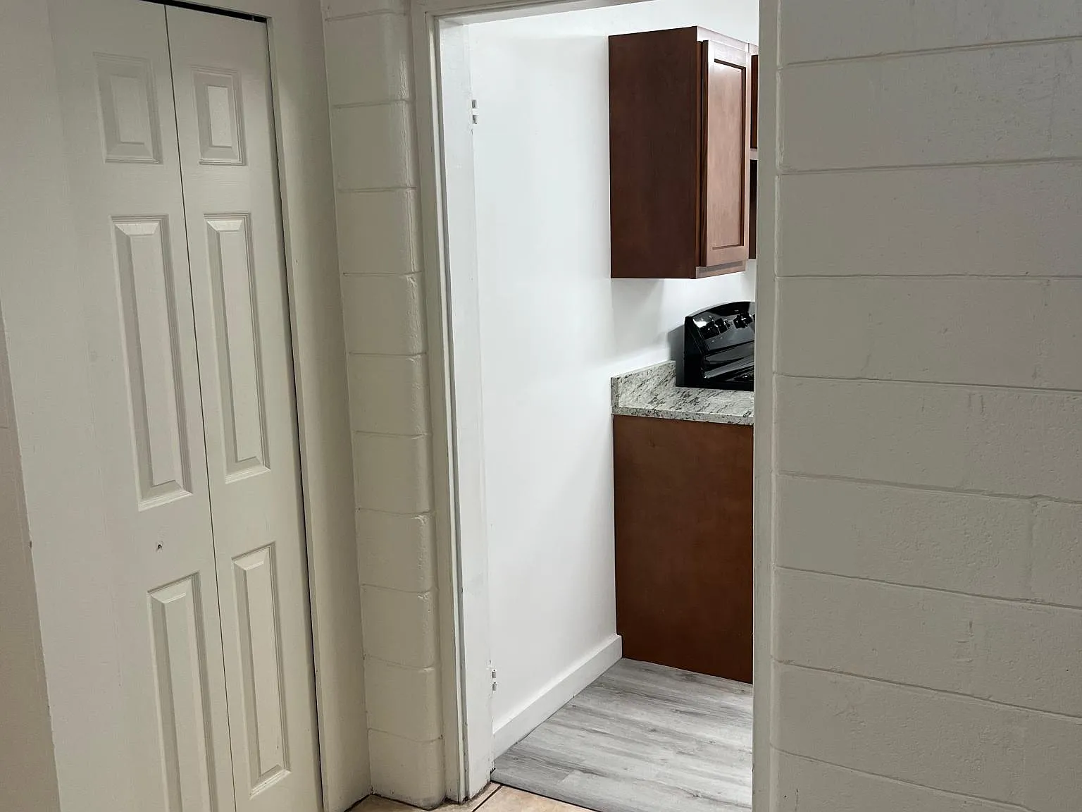 5255 Alpha Avenue — Photo 3