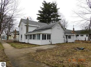 205 S Eugene St, Mesick, MI 49668
