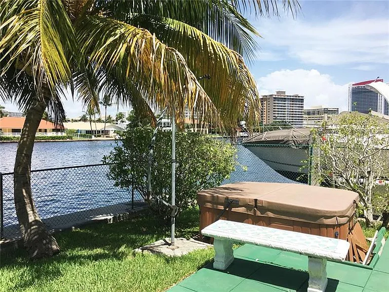 2001 S Ocean Dr #46 — Photo 15
