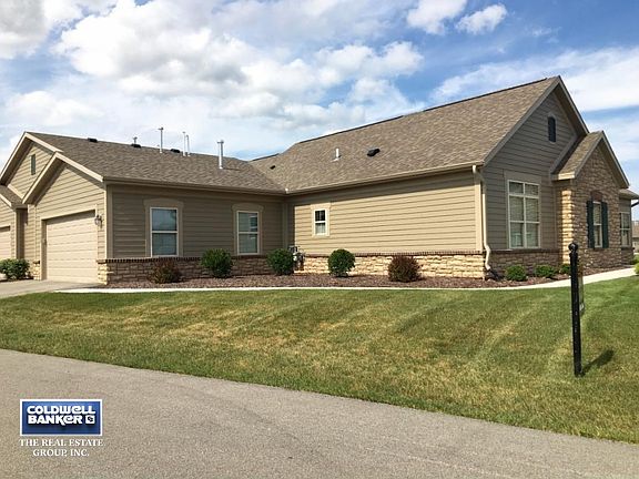 Long driveway w/2 car garage