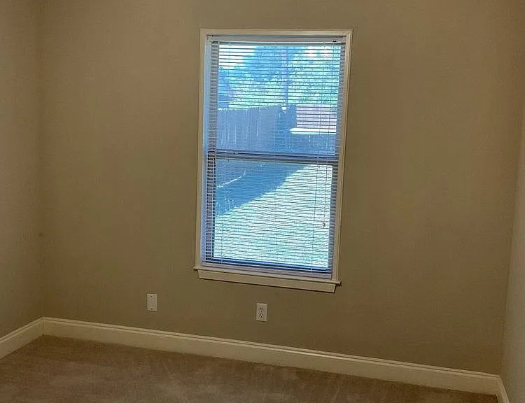 2301 Lago Trl — Photo 18