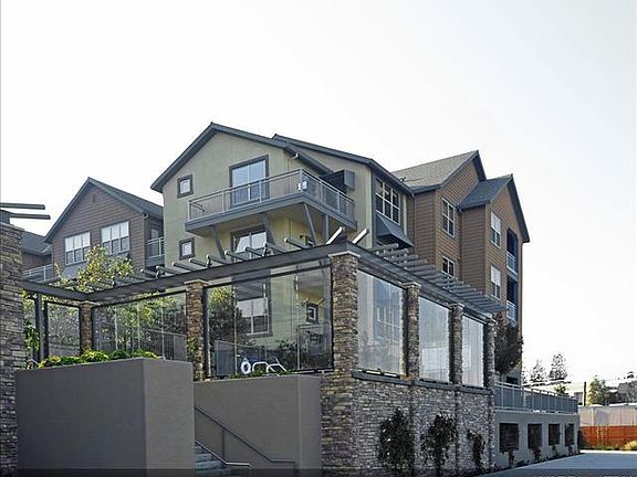 3rd image of 333 Main St APT 423