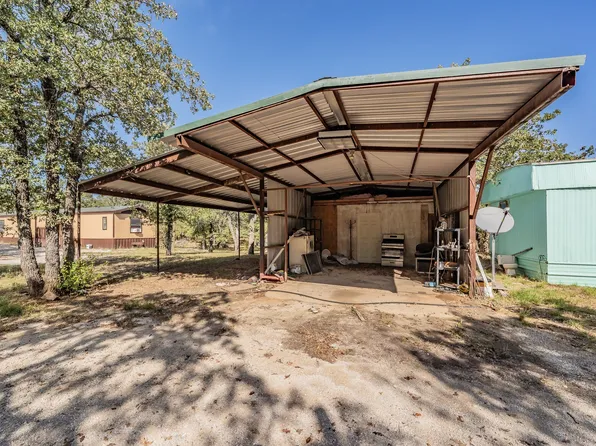 417 Wood River Rd, Millsap, TX 76066