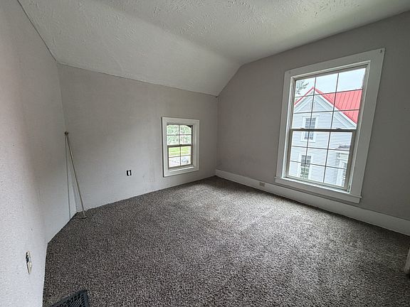 3rd image of 517 W Marion St APT C