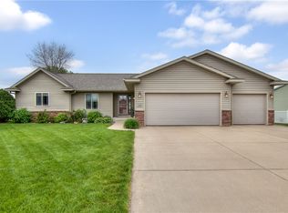 3218 County Farm Rd, Eau Claire, WI 54703