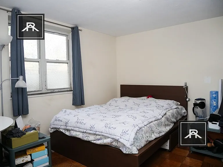 219 Kent St #1 — Photo 7